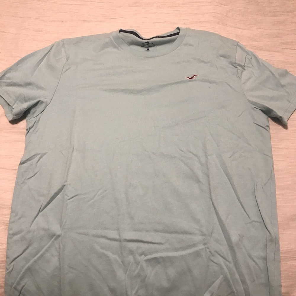 Hollister short sleeve shirt